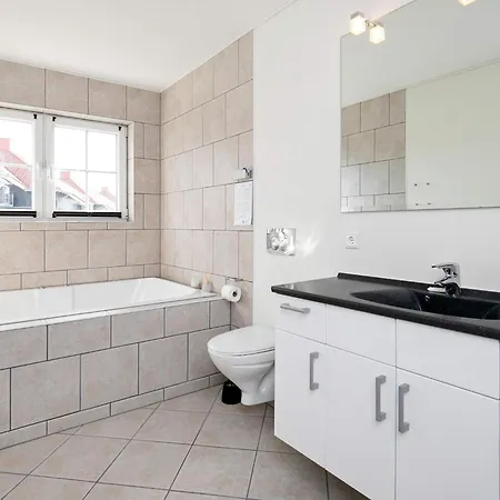 Apartamento 8 Person On A In
